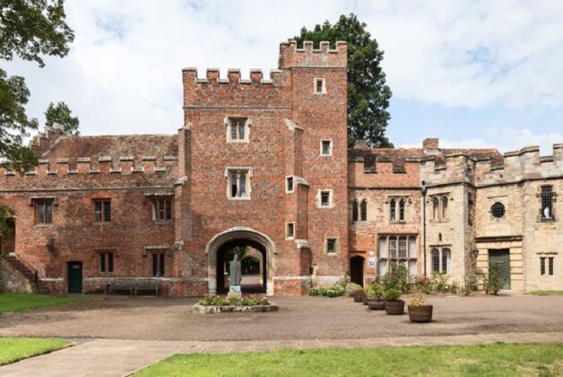 Historic England lists over 5,000 heritage sites ‘at risk’ as 2020 threatens to be damaging year