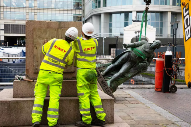 Removed statue of slave trader joins Museum of London collection