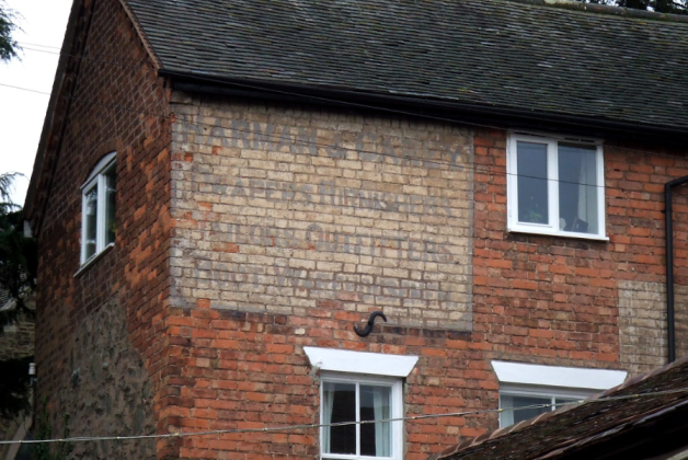 Historic England asks public to hunt country’s ‘ghost signs’