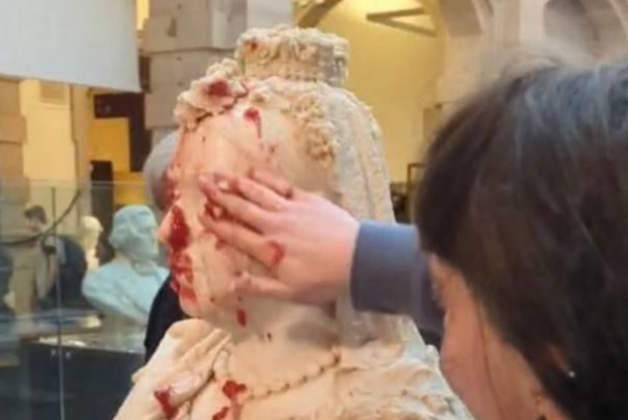 Queen Victoria bust at Kelvingrove museum undamaged after protest