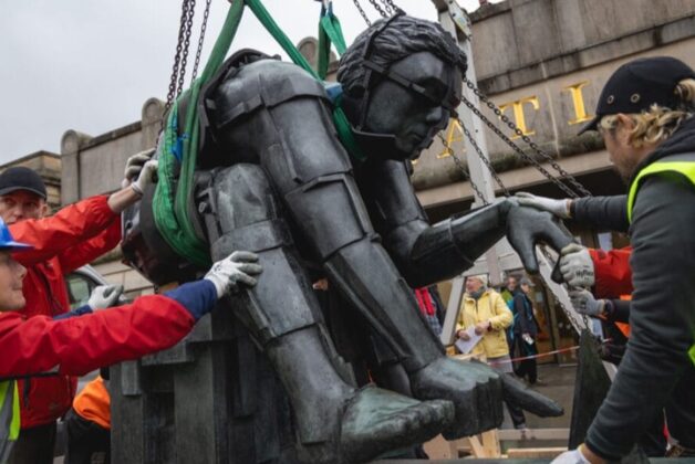 National Galleries of Scotland relocates one-tonne Paolozzi sculpture in two-day operation