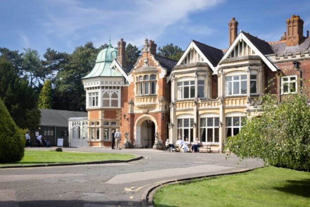 Bletchley Park Trust to make redundancies as it predicts further deficit